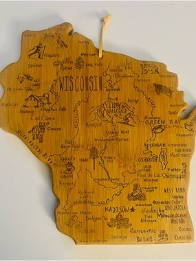 Totally Bamboo Discover Wisconsin cutting board/charcuterie
